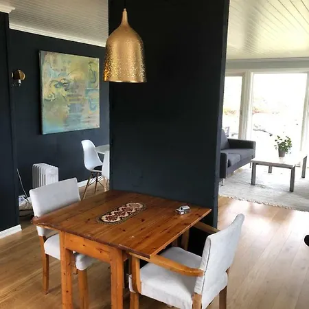 144 Malnes Feriehus *