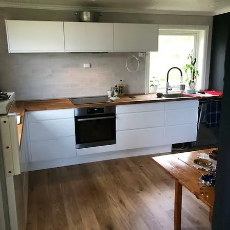 144 Malnes Feriehus *